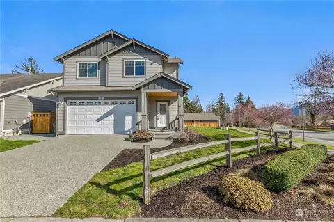 1401 E Gateway Heights Loop, Sedro Woolley, WA 98284