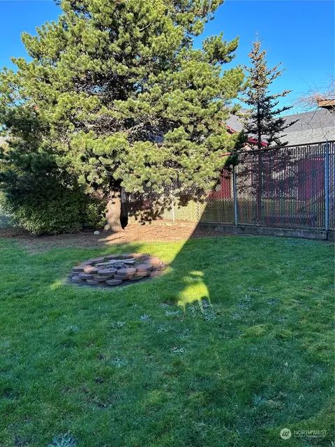 Exterior - 505 Spruce St E, Ilwaco, WA 98624 photo 9 of 9