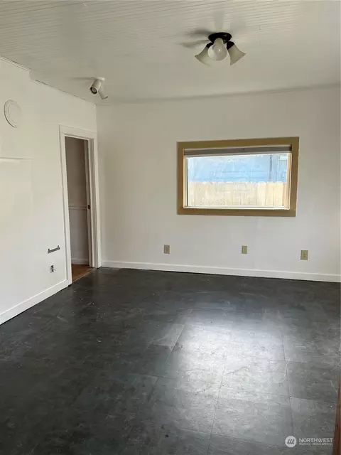 Other - 505 Spruce St E, Ilwaco, WA 98624 photo 2 of 4