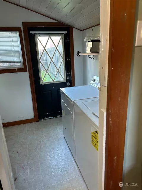 Other - 505 Spruce St E, Ilwaco, WA 98624 photo 1 of 4