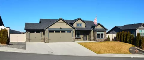 7803 W Whatcom Ave, Yakima, WA 98903