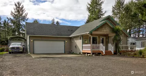 395 Snahapish Ave SE, Ocean Shores, WA 98569