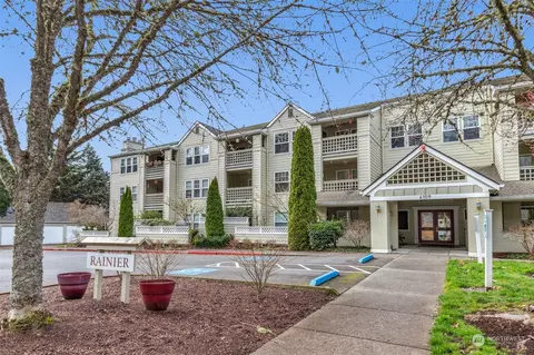 4109 224th Ln SE #314, Issaquah, WA 98029