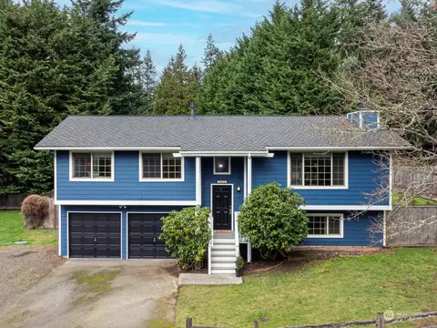1600 NW Sherwood St, Bremerton, WA 98311