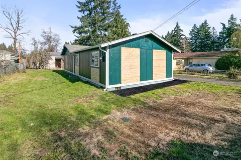 Exterior - 2211 E George St, Tacoma, WA 98404 photo 4 of 9
