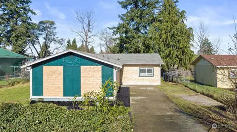 Exterior - 2211 E George St, Tacoma, WA 98404 photo 2 of 9