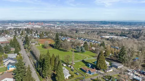 View/Area - 2211 E George St, Tacoma, WA 98404 photo 2 of 6