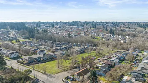 View/Area - 2211 E George St, Tacoma, WA 98404 photo 3 of 6