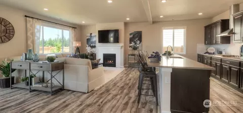 Dining - 20926 42nd Dr SE #137, Bothell, WA 98021 photo 3 of 3