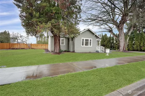 Exterior - 6220 Parker Rd E, Sumner, WA 98390 photo 7 of 13