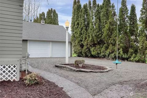 Exterior - 6220 Parker Rd E, Sumner, WA 98390 photo 11 of 13