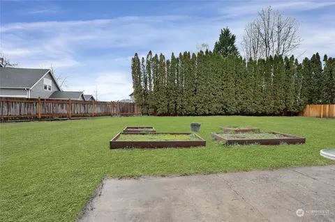 Exterior - 6220 Parker Rd E, Sumner, WA 98390 photo 10 of 13