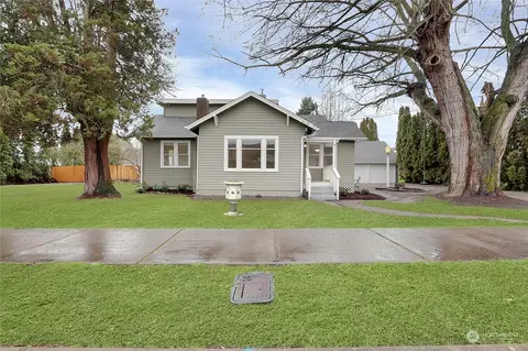 6220 Parker Rd E, Sumner, WA 98390