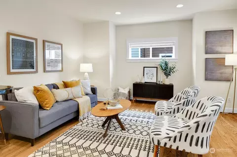 Living - 2820 E Spring Street Ct, Seattle, WA 98122 photo 1 of 3