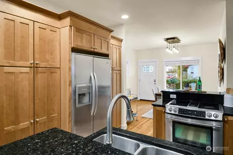 Kitchen - 2820 E Spring Street Ct, Seattle, WA 98122 photo 2 of 3