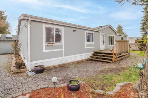 15816 80th Ave E #103, Puyallup, WA 98375