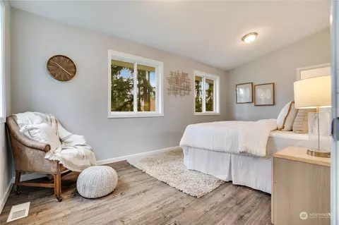 Bedroom - 28515 30th Ave E, Spanaway, WA 98387 photo 1 of 5