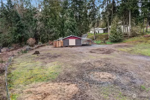 Exterior - 28515 30th Ave E, Spanaway, WA 98387 photo 7 of 12