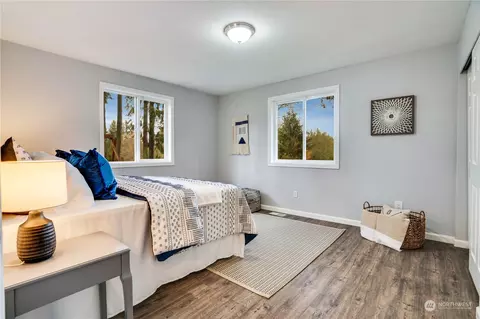 Bedroom - 28515 30th Ave E, Spanaway, WA 98387 photo 4 of 5