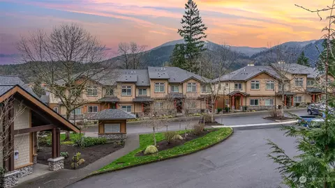 1074 SW Collier Pl, Issaquah, WA 98027