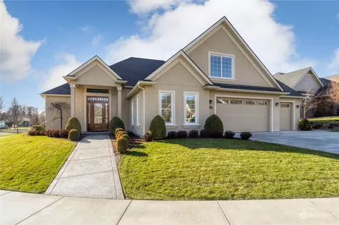 1697 Greenbriar Dr, Walla Walla, WA 99362