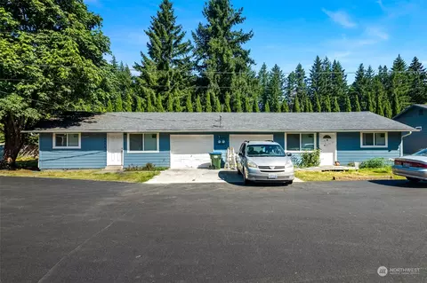 4516 Cooper Point Rd NW, Olympia, WA 98502
