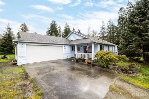 3835 Berry Blvd, Camano Island, WA 98282