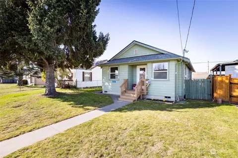 325 E Rio Vista Ave, Burlington, WA 98233