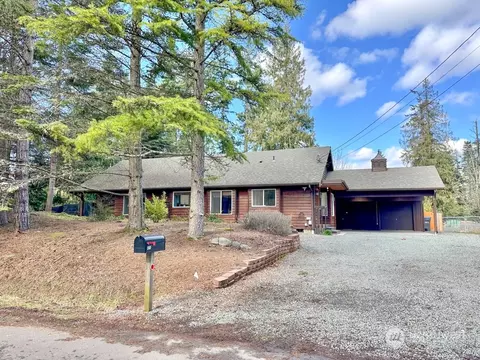 1655 Lake Dr, Camano Island, WA 98282
