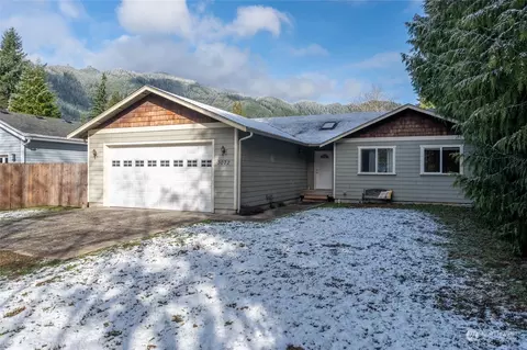 3072 Ridgeview Dr, Sedro Woolley, WA 98284