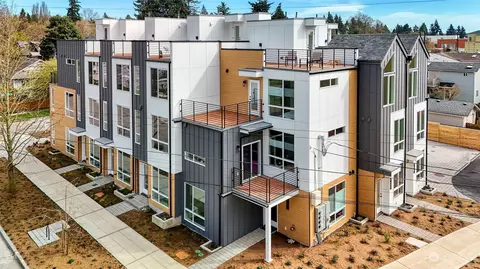 9251 Densmore Ave N, Seattle, WA 98103