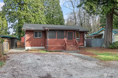 5050 Fir St, Blaine, WA 98230