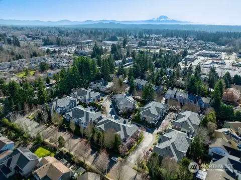 4325 NE 5th Ct #106, Renton, WA 98059