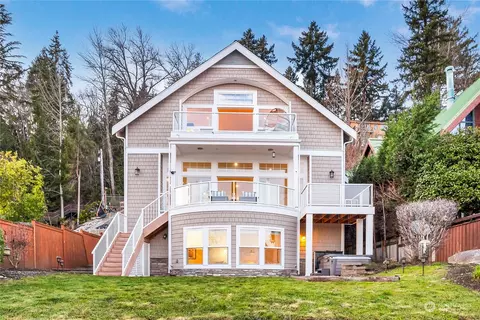 1096 W Lake Sammamish Pkwy NE, Bellevue, WA 98008