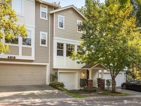 4816 Lake Pl S #B, Renton, WA 98055
