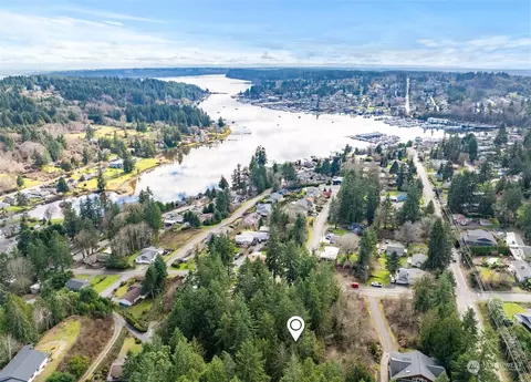 9600 Peacock Hill Ave, Gig Harbor, WA 98332
