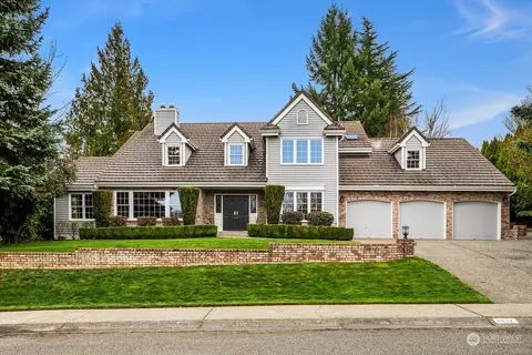 4522 172nd Ave SE, Bellevue, WA 98006