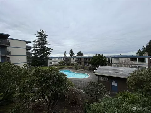 550 Elm Way #205, Edmonds, WA 98020