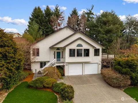 3911 Browns Point Blvd NE, Tacoma, WA 98422