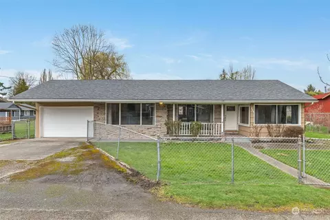 713 1st Ave S, Pacific, WA 98047