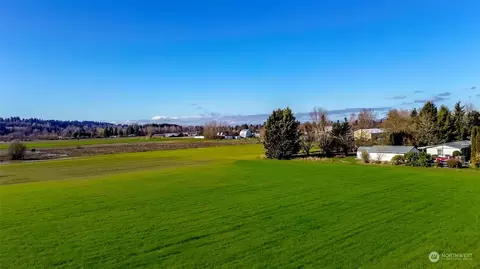 4704 62nd Ave E, Puyallup, WA 98371