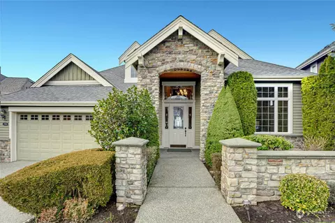 2700 NE Daphne St, Issaquah, WA 98029