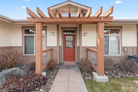 117 Red Hawk Dr, Orondo, WA 98843