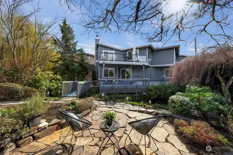 729 Maple St, Edmonds, WA 98020