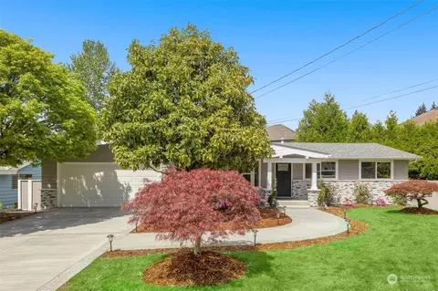15222 NE 4th Pl, Bellevue, WA 98007