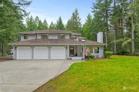 8376 Andrea Ln NW, Silverdale, WA 98383