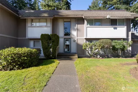 4601 SW 320th St #G-6, Federal Way, WA 98023