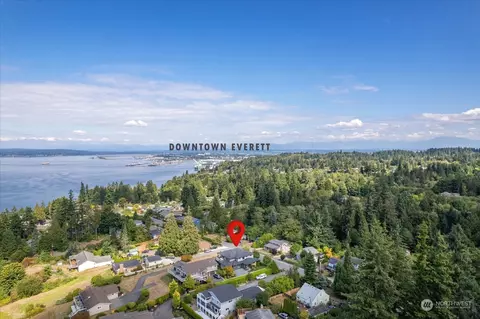 View/Area - 4620 Seahurst Ave, Everett, WA 98203 photo 2 of 4