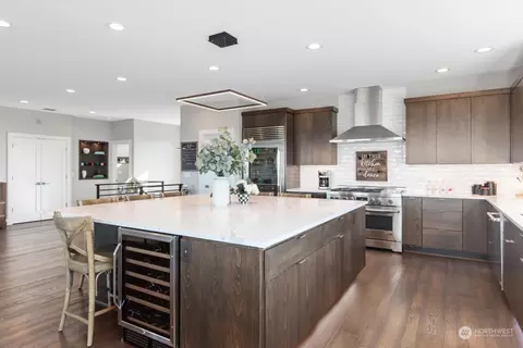 Kitchen - 4620 Seahurst Ave, Everett, WA 98203 photo 1 of 3