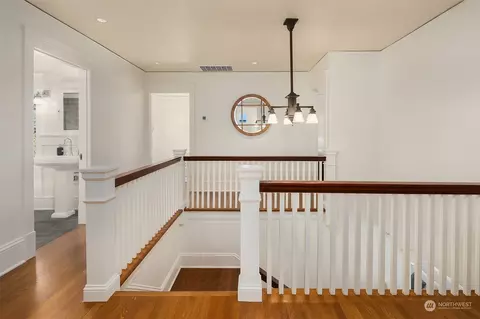 Entry Way - 916 11th Ave E, Seattle, WA 98102 photo 3 of 3